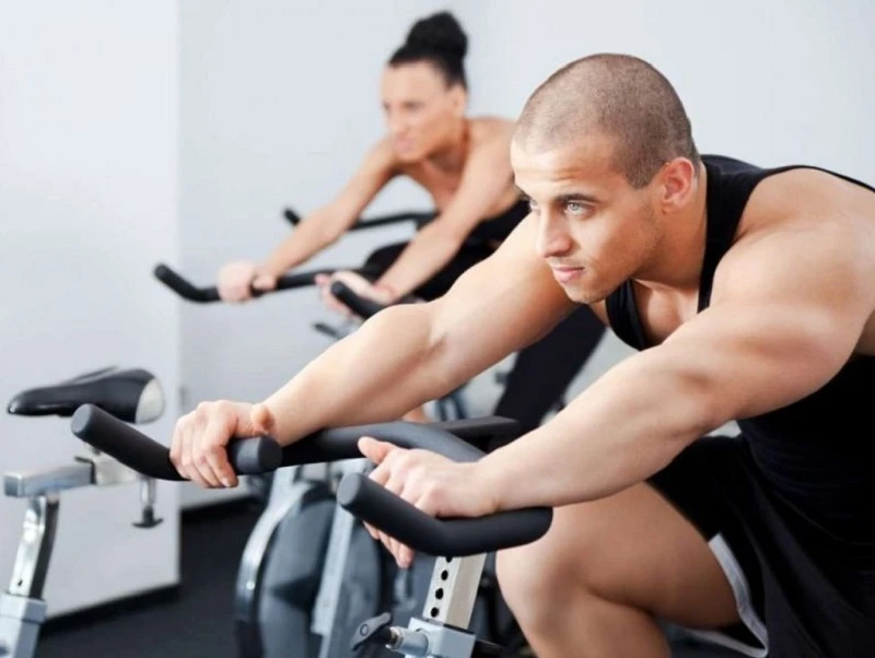 meo-giam-mo-voi-xe-dap-tap-the-duc