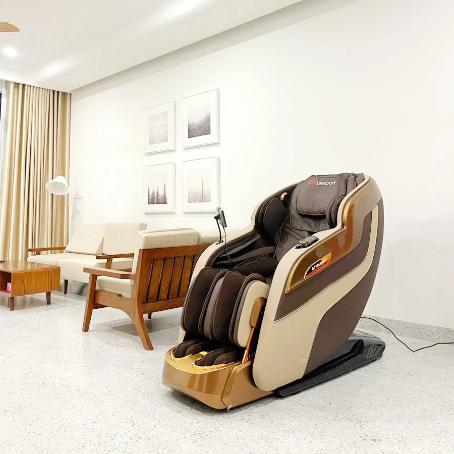 Giao ghế massage LS-650 cho anh Khang ở Khánh Hòa