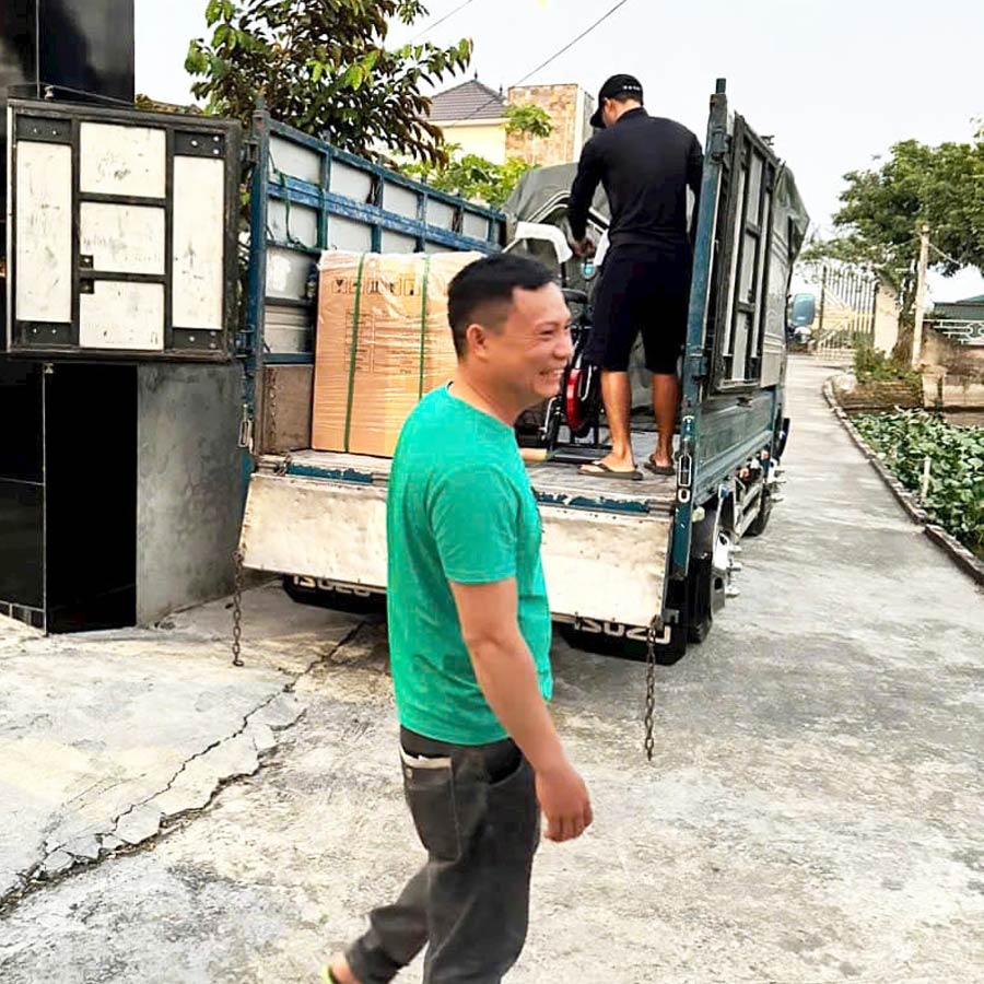 Anh Tiến Ở Hà Nội Mua Ghế Massage Lifesport LS-679 Cho Gia Đình 